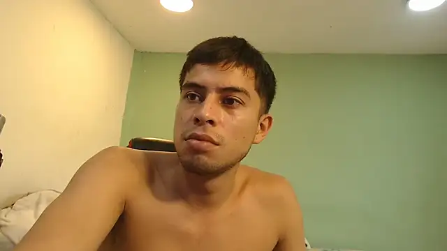 Chatroom XXX en direct de danielitopapuu