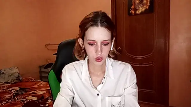 SirenFrost's Live XXX Chat