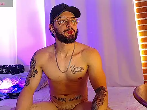 Axel_Stton Chat XXX in diretta