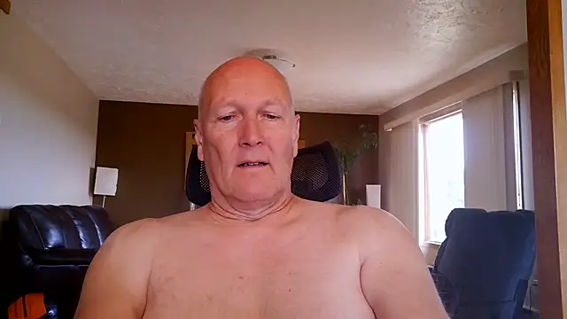 XXX chat uživo modela BasicAnt
