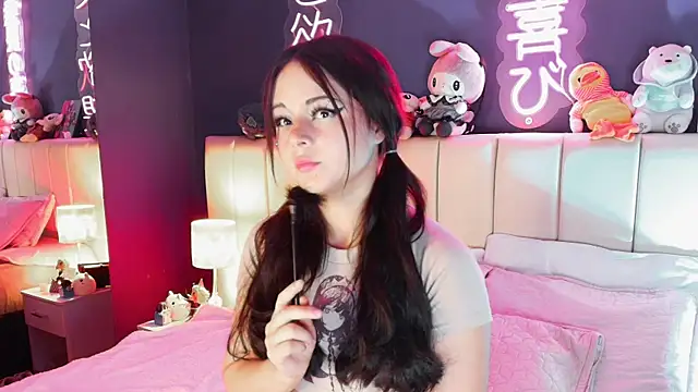 XXX chat uživo modela Hanna_Snowdon_