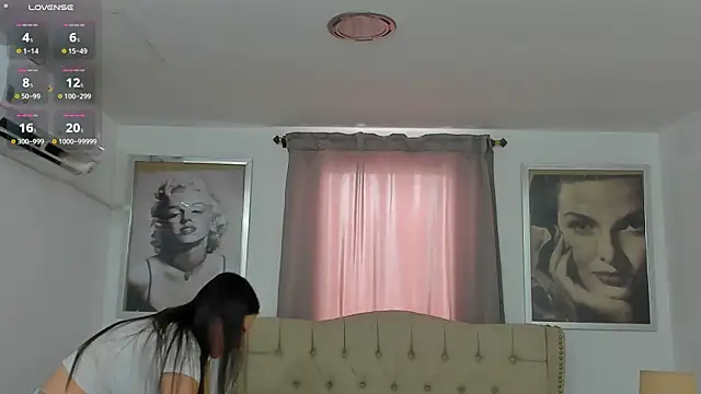 XXX chat uživo modela Beautyari_