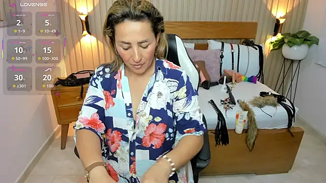 XXX chat uživo modela luciana_ballesteros_