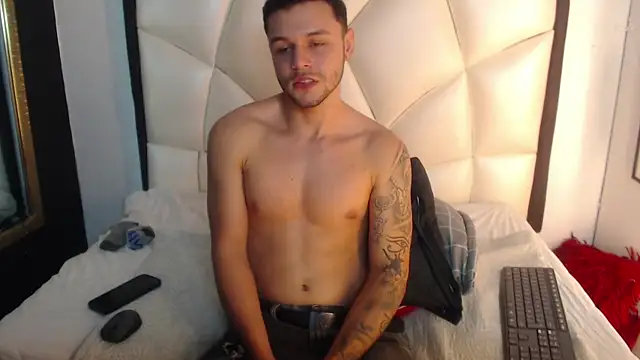 Chat XXX en directo de Brian_Adler
