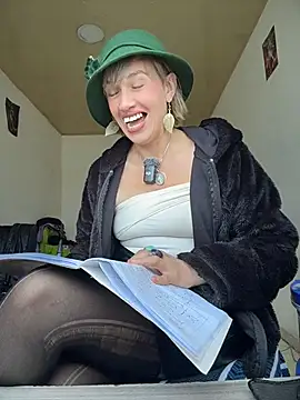 دردشة MARILYNKOVANOVA الجنسية المباشرة