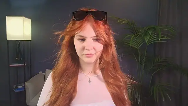 Elle_Funning's Live XXX Chat