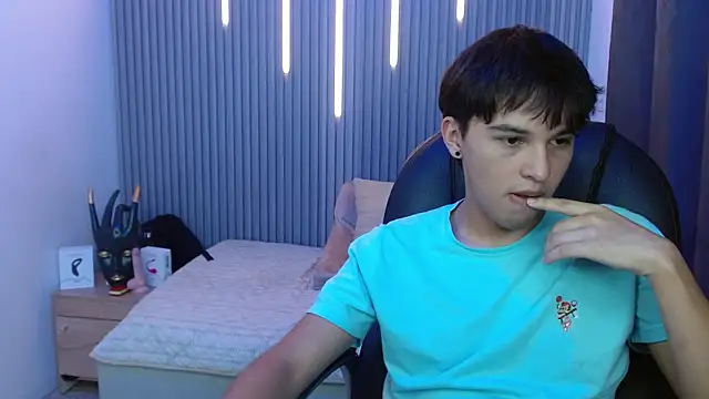 StiwenTwink's Live XXX Chat