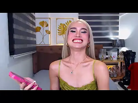 JuicyCockThea Obrolan Langsung XXX