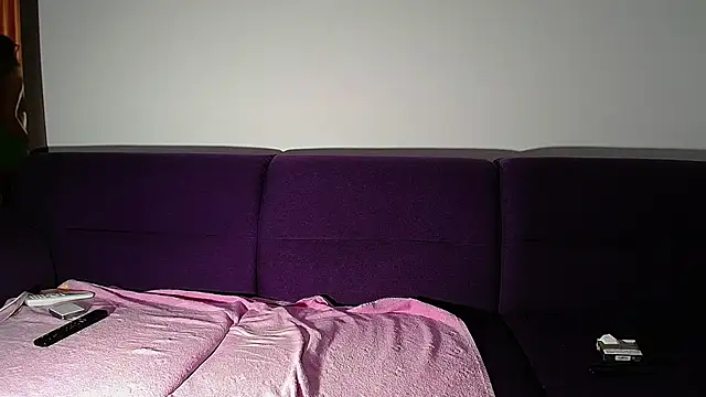 Julianna68 Live XXX-Chat