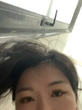 milkwine's Live XXX Chat