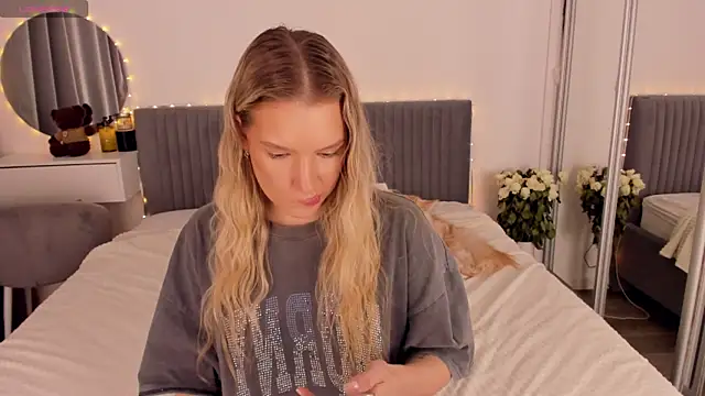 CassieRayss – Naživo XXX chat