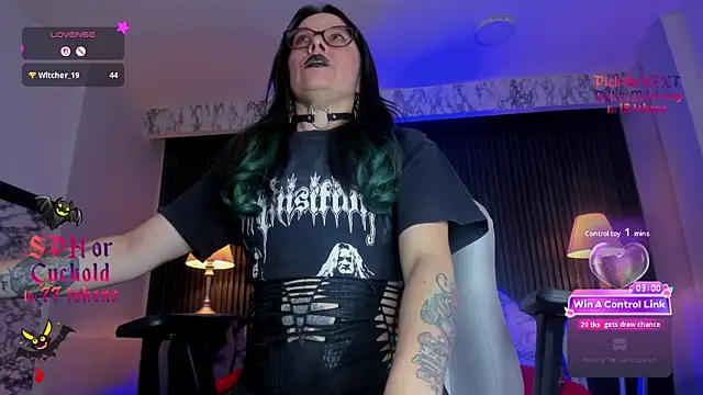 צ'אט XXX בשידור חי של EvangelineJoness