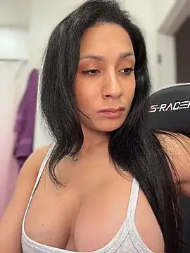 Czat XXX na żywo – FerrariFrench