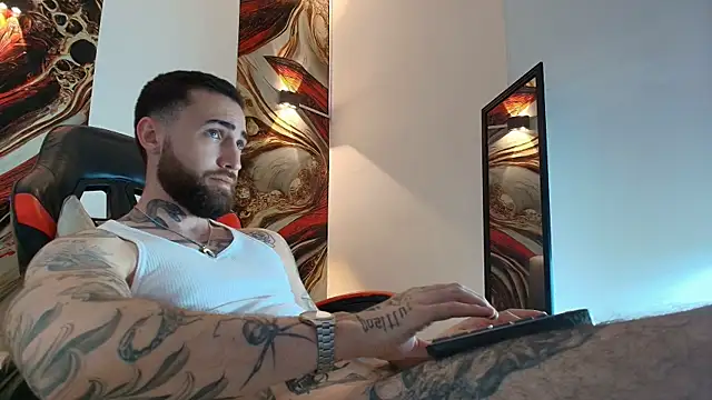 Luke_davis01 Show in webcam