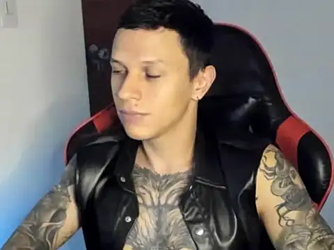 Masterdave7's Live XXX Chat