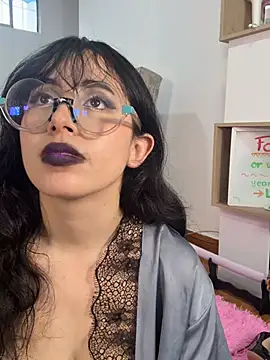 Vi_anayaa Chat XXX live