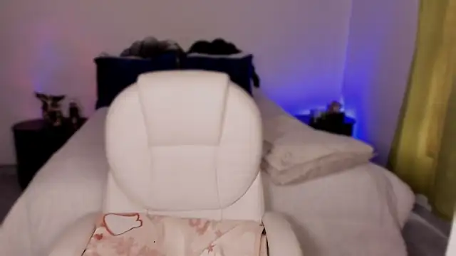 emilydolshe2's Live XXX Chat