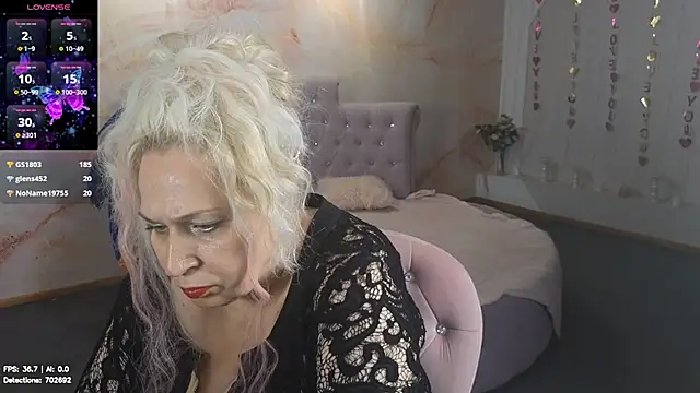 Penelope_Pinky's Live XXX Chat