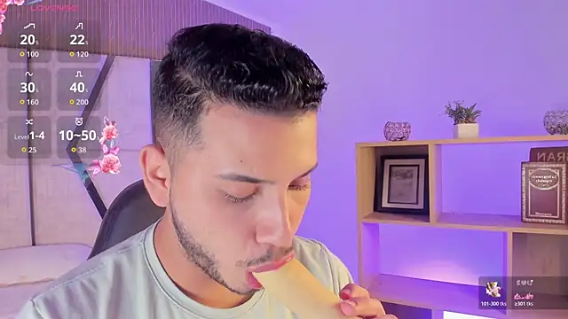 Chat XXX Live Axel_grey_