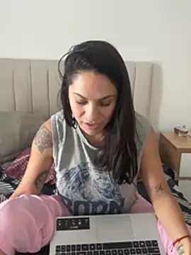 DobleDosisOk's Live XXX Chat