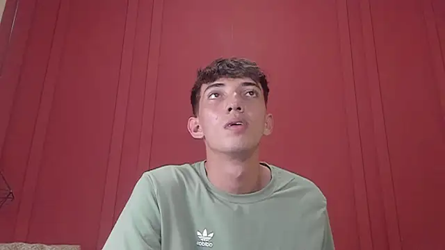 MichaelVasquex Chat XXX in diretta