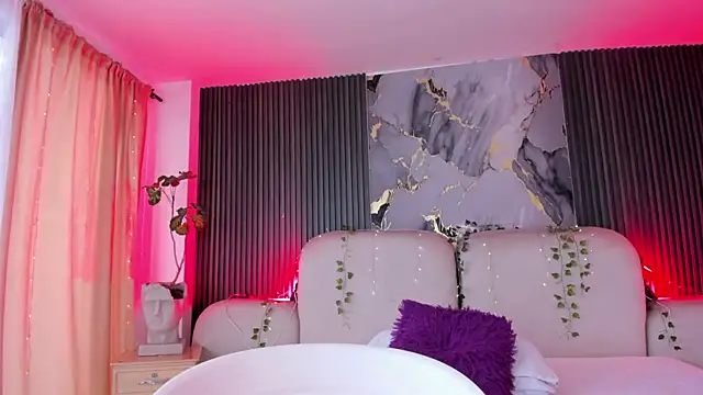 Živý XXX chat CarolineFyre