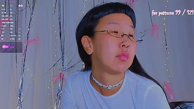 a11yson Chat XXX live