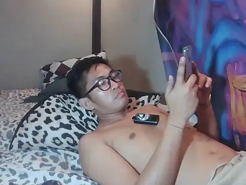 Chat +18 de denzkylexx ao vivo
