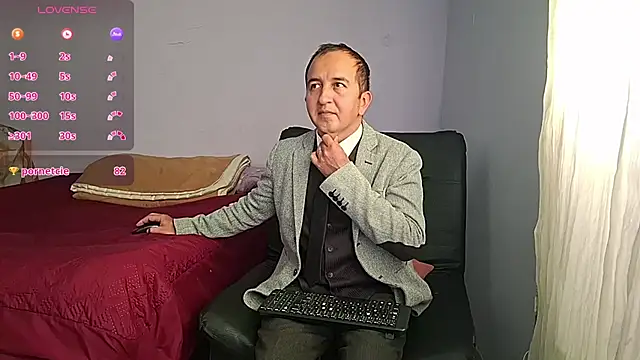 Chat +18 de GreisyAndHazzan ao vivo