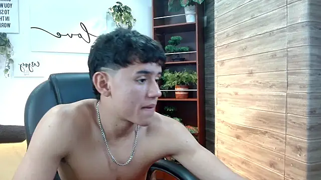 Ryan_grayxn Live XXX chat
