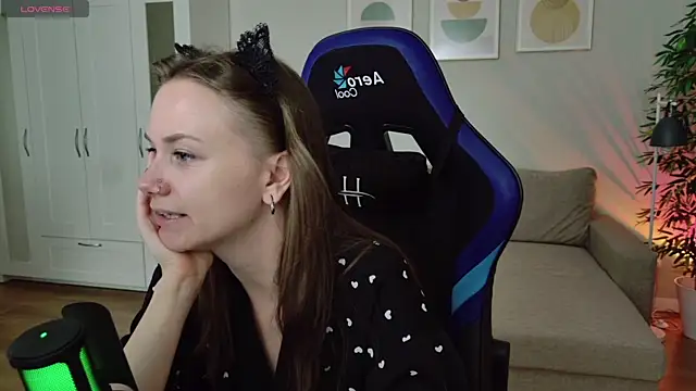 alexa_feels_ Chat XXX in diretta