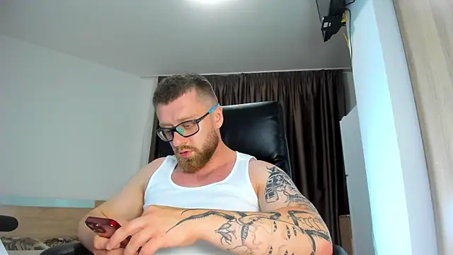 Živý XXX chat Findom_guy