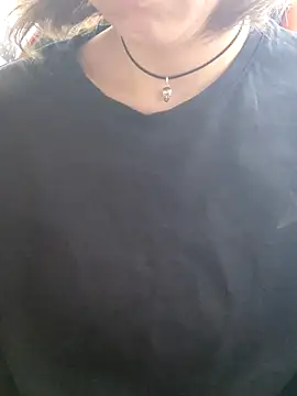 Chat +18 de Aashikalaa ao vivo