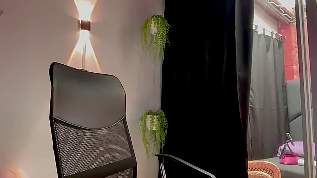 Chat +18 de MarcellaGriffin ao vivo
