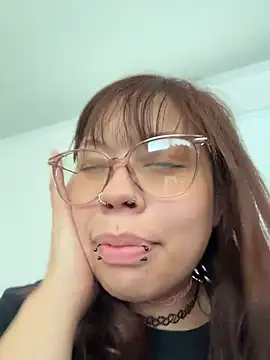 moan4monaのライブXXXチャット