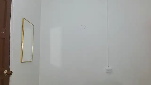 Živý XXX chat Thalian