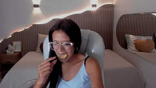 Czat XXX na żywo – Annie_kurt_