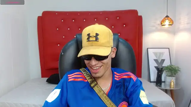 Chat +18 de Mark_Jackson69 ao vivo