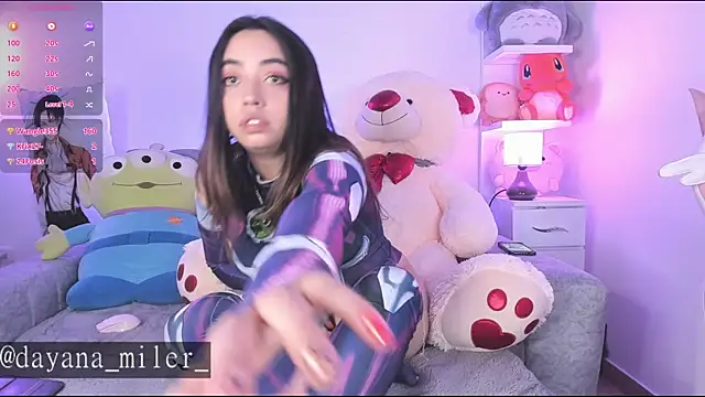 _dayana_miler 现场XXX聊天
