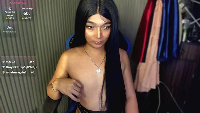 TrinityFucksYou XXX чат на живо