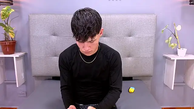 Kevin_Tupe Chat XXX in diretta