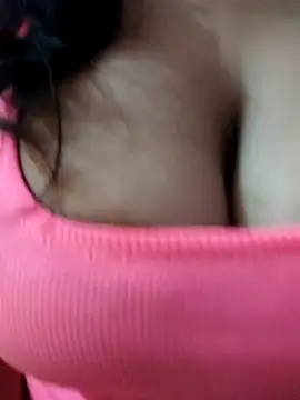 צ'אט XXX בשידור חי של Hey_shiviii