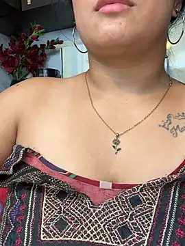 kalpanaaishaa's Live XXX Chat