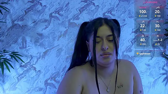 EliseRenee XXX чат на живо