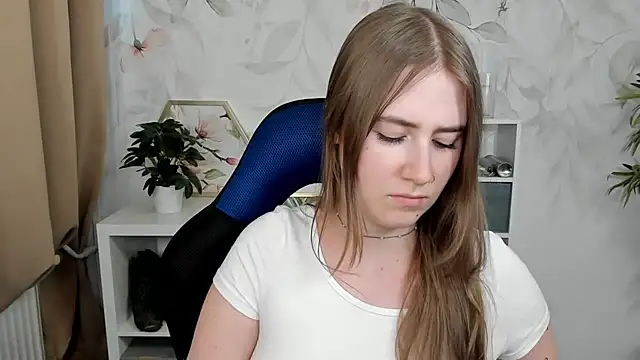 candy_Megan: онлайн-секс-чат