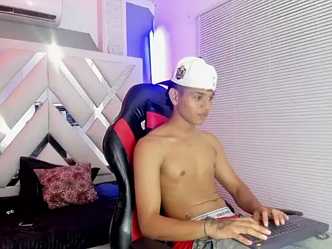 nova_mitchell7 live XXX chat