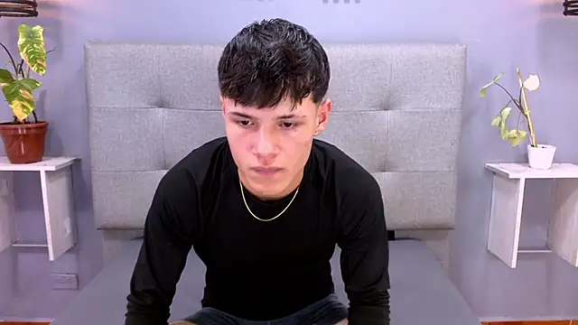 Chat +18 de Kevin_Tupe ao vivo