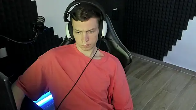 More_than_friend's Live XXX Chat