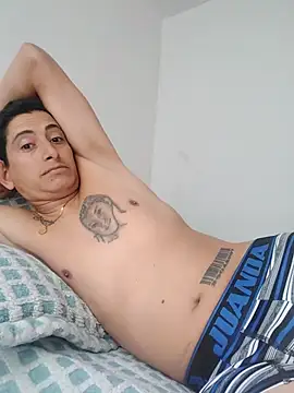 XXX chat uživo modela Tiger_cryad