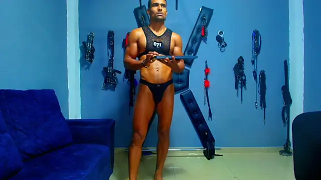 adonisdios22 – Naživo XXX chat